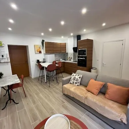 Sublime T2/ Cosy/ Clim/ Parking/plage Апартаменти *